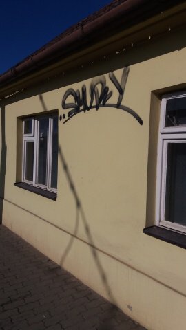 Vandalismus se nevyhnul ani nám Vandalismus se nevyhnul ani nám