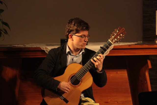 KYTAROVÝ RECITÁL ONDŘEJE PAVLÍČKA „NAPŘÍČ STOLETÍMI“ KYTAROVÝ RECITÁL ONDŘEJE PAVLÍČKA „NAPŘÍČ STOLETÍMI“